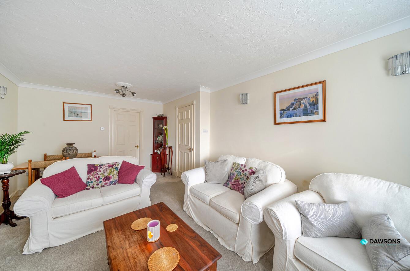 Folland Court, West Cross, Swansea, SA3 5BJ